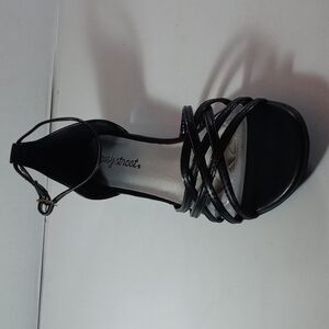 Sandal